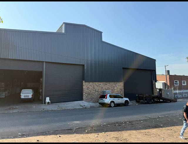1,800M² WAREHOUSE TO LET IN UMBILO